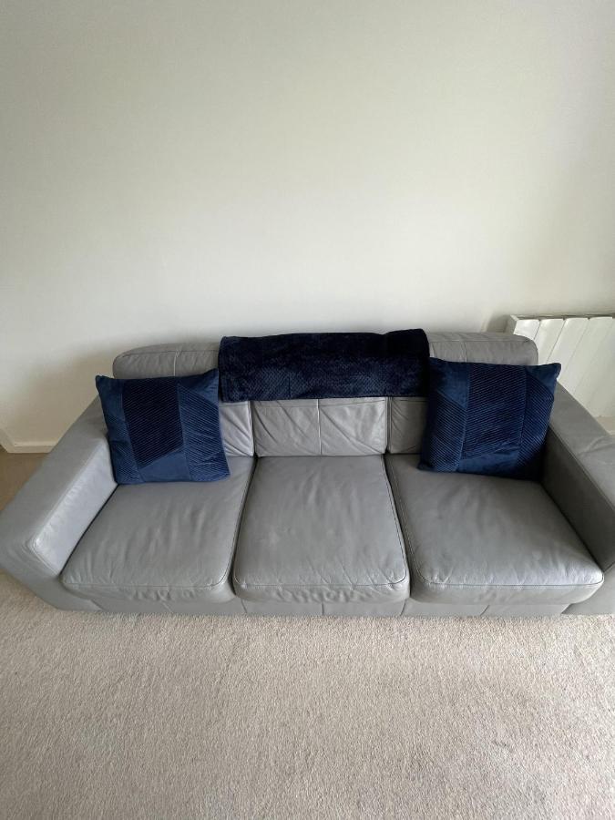 Modern 2-Bed Apartment In The Heart Of Salford Quays Екстериор снимка